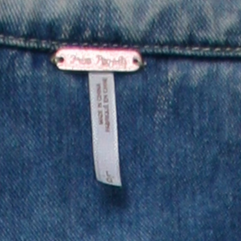 Free People Size LG Sleevless Studded Jean Jacket - Picture 8 of 11